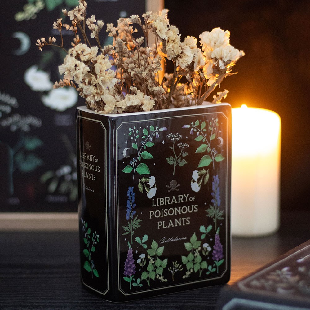 Керамична ваза тип книга „Library of Poisonous Plants“